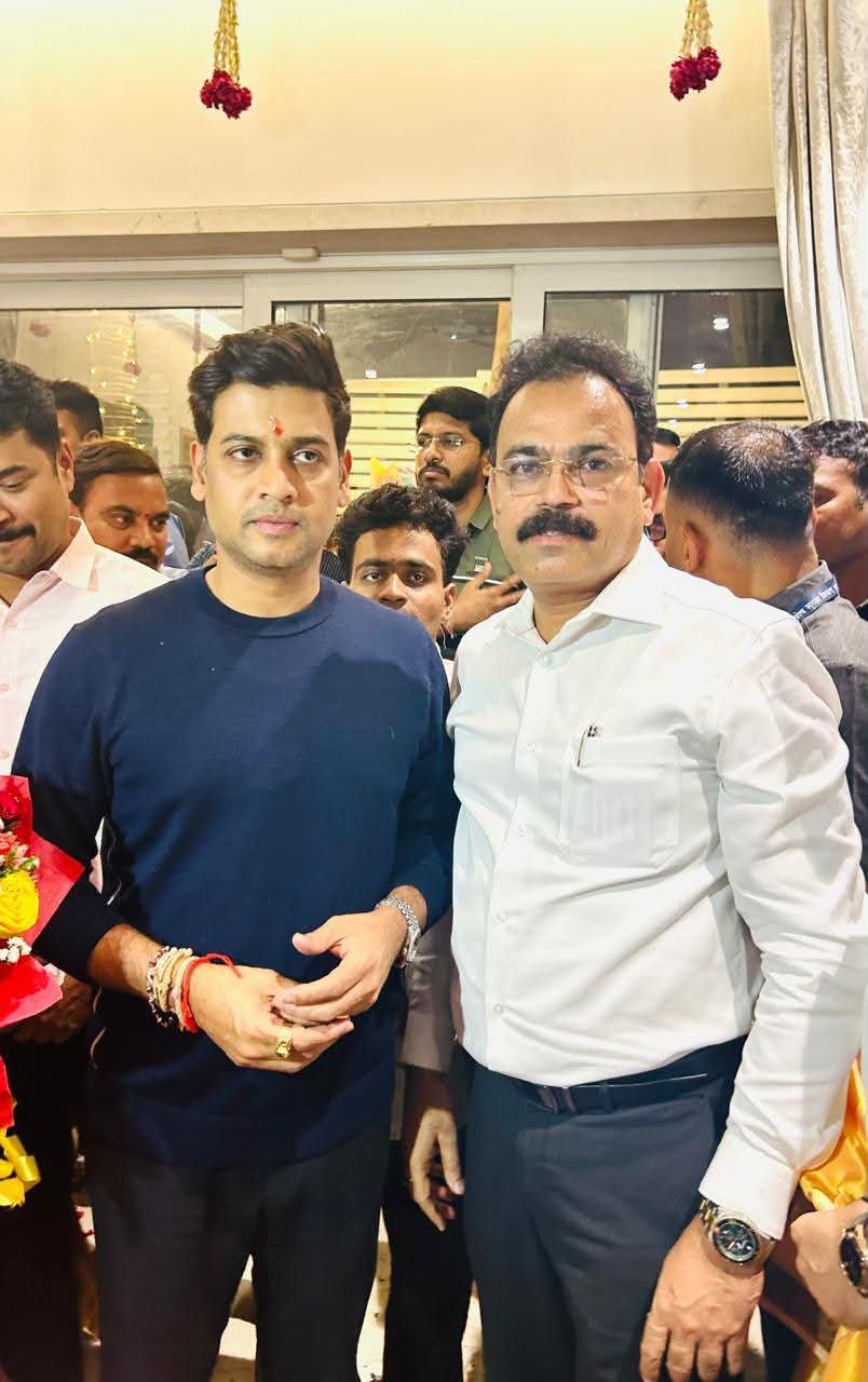 लोकल टू ग्लोबल” : शिवसेनेचे युवा खासदार डॉ. श्रीकांत एकनाथ शिंदे यांच्या ज्ञानयात्रेतून घडणाऱ्या नव्या नेतृत्वाची दिशा